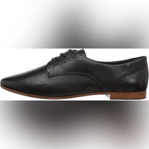 Frye. Terri Perf Oxford Flat. Black. Size 8.5.